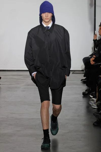 Look 13